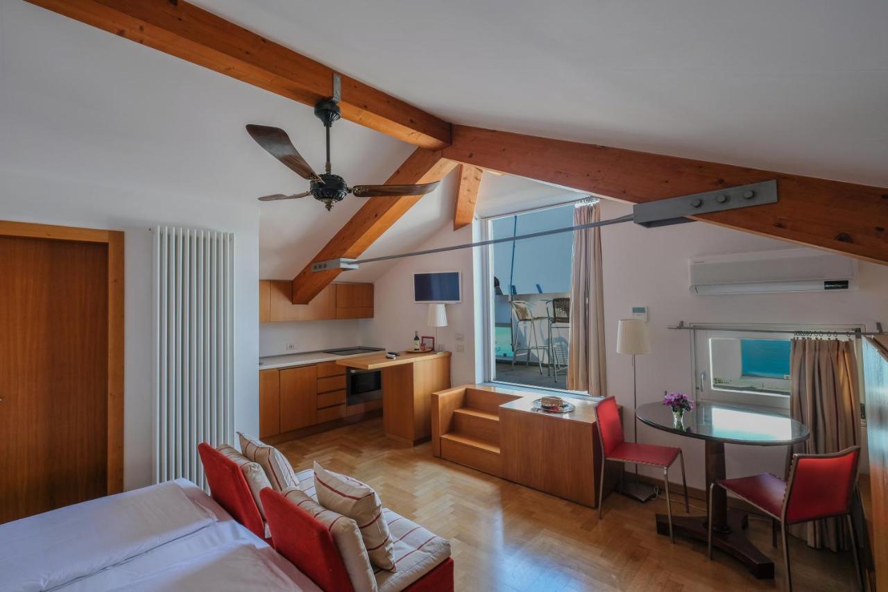 ורנה Albergo Milano מראה חיצוני תמונה