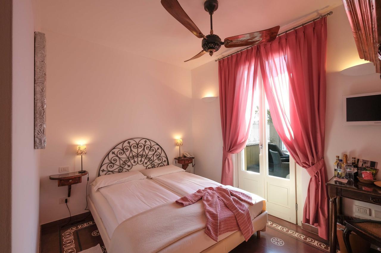 ורנה Albergo Milano מראה חיצוני תמונה